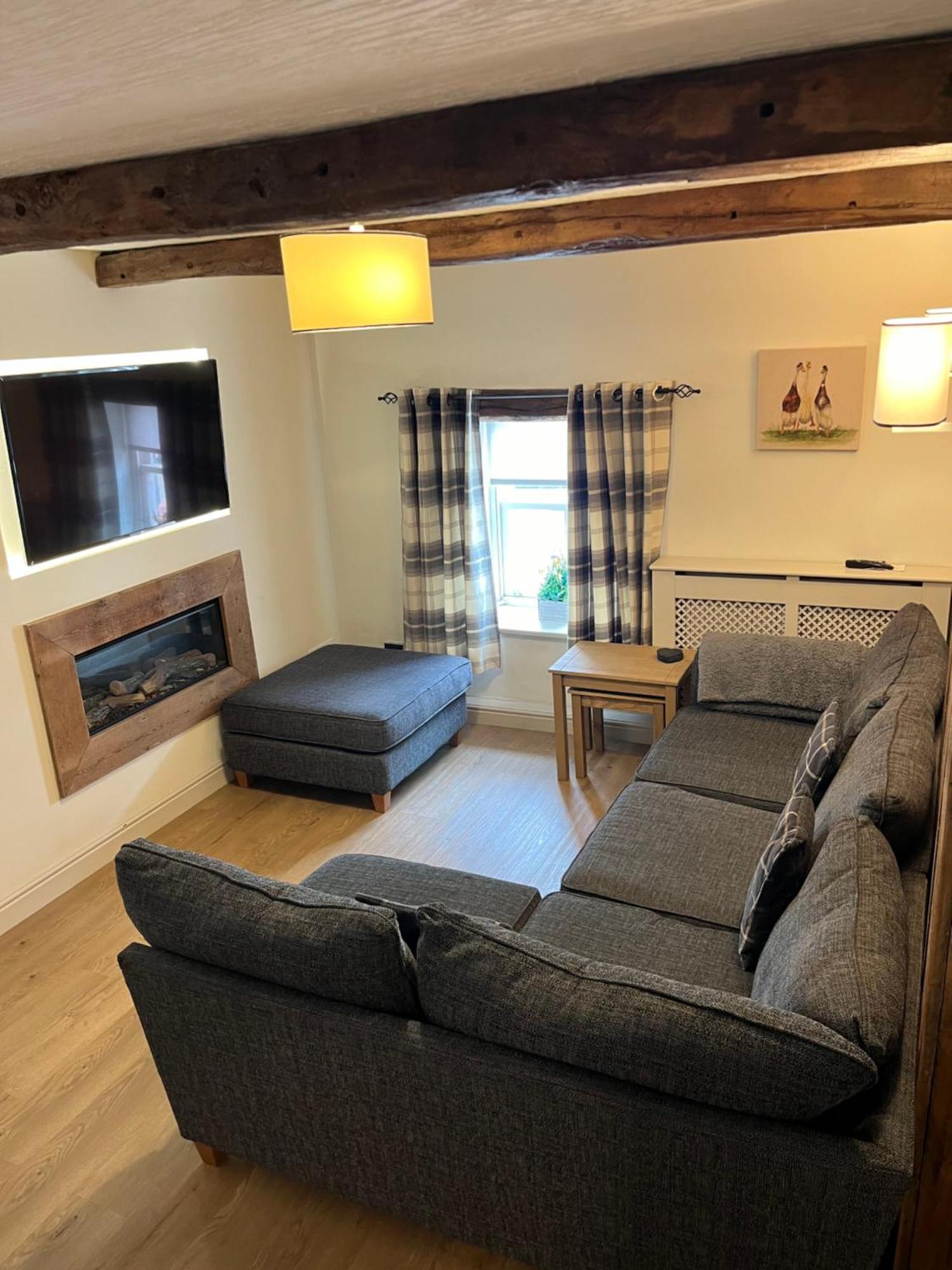 The Old Hay Loft Appartement Kirkby Lonsdale Buitenkant foto